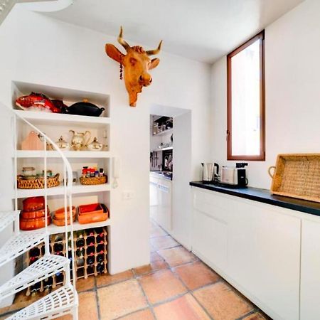 Luxury Art Apartment In Trastevere With Terrace Rom Exterior foto