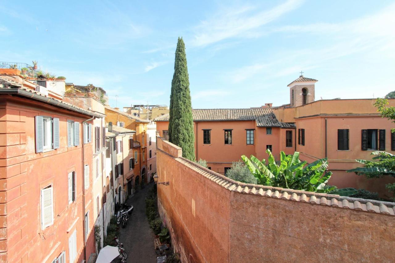 Luxury Art Apartment In Trastevere With Terrace Rom Exterior foto